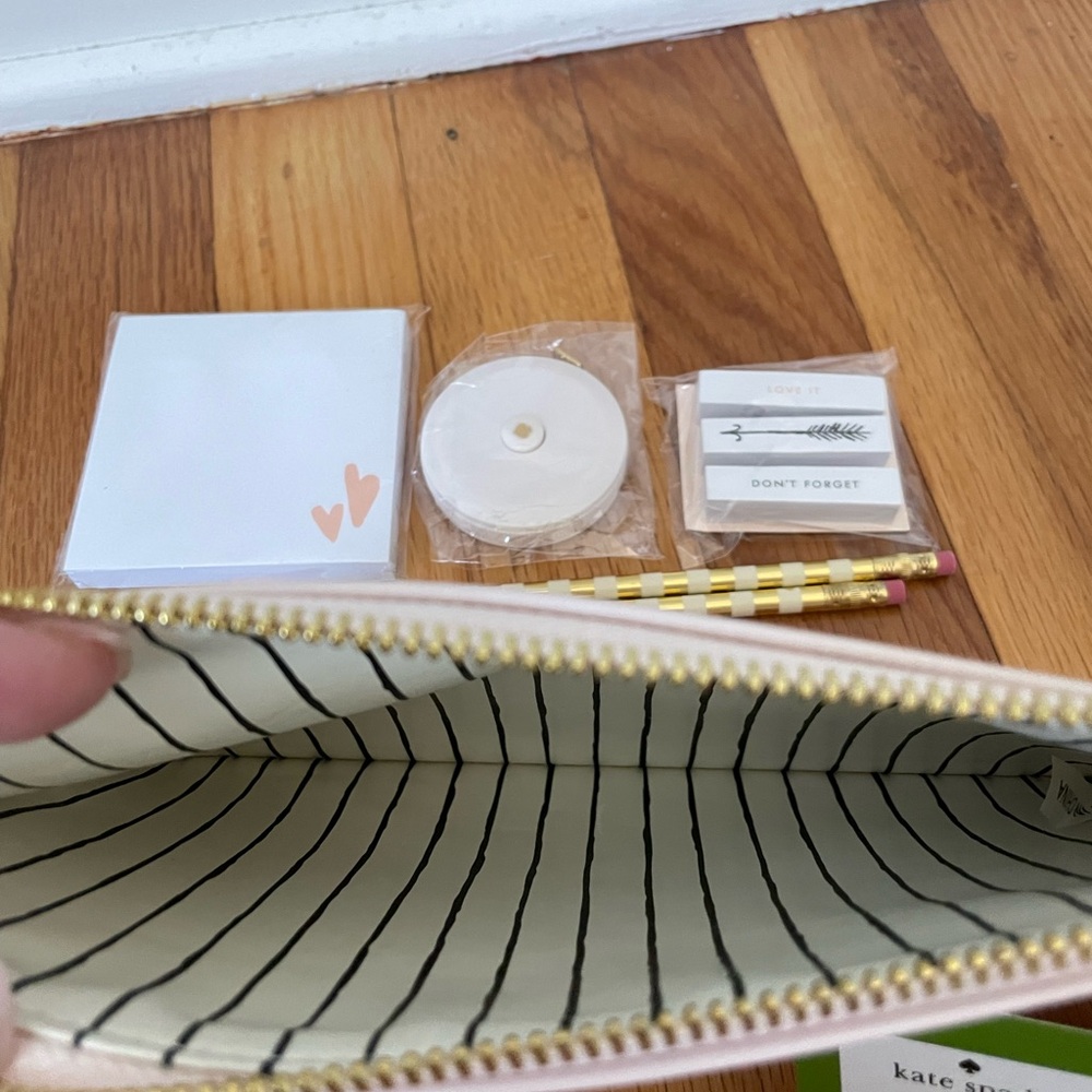 Kate Spade Bridal Set - Picture 6 of 6